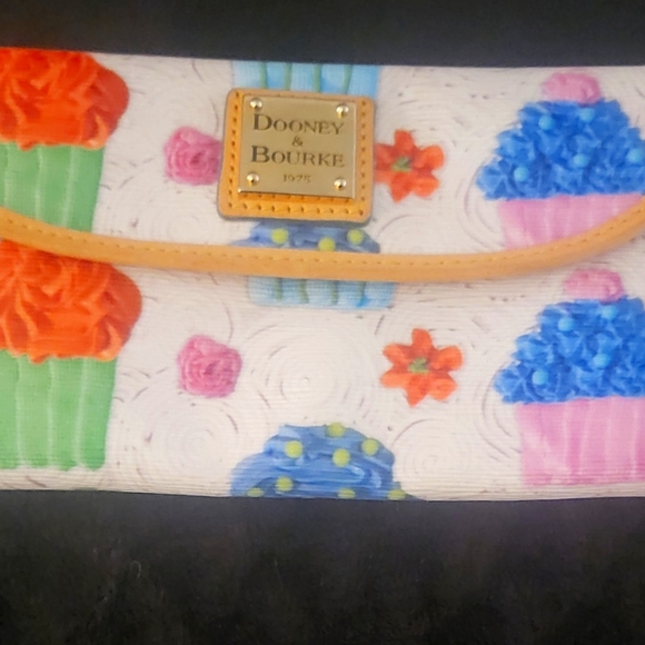 Pre-Loved Dooney and Bourke Small Barrel Bag in Cupcake Pattern with Wallet. - Picture 4 of 6